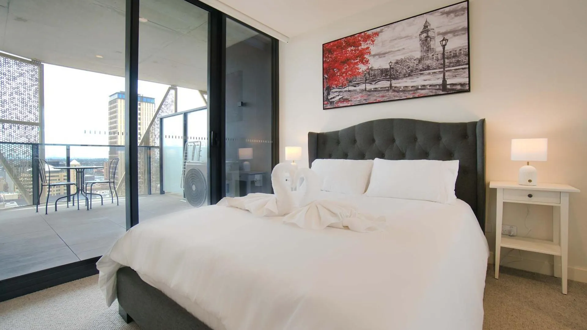 Luxury Apartment In Rundle Mall With Beautiful City Views أدليد